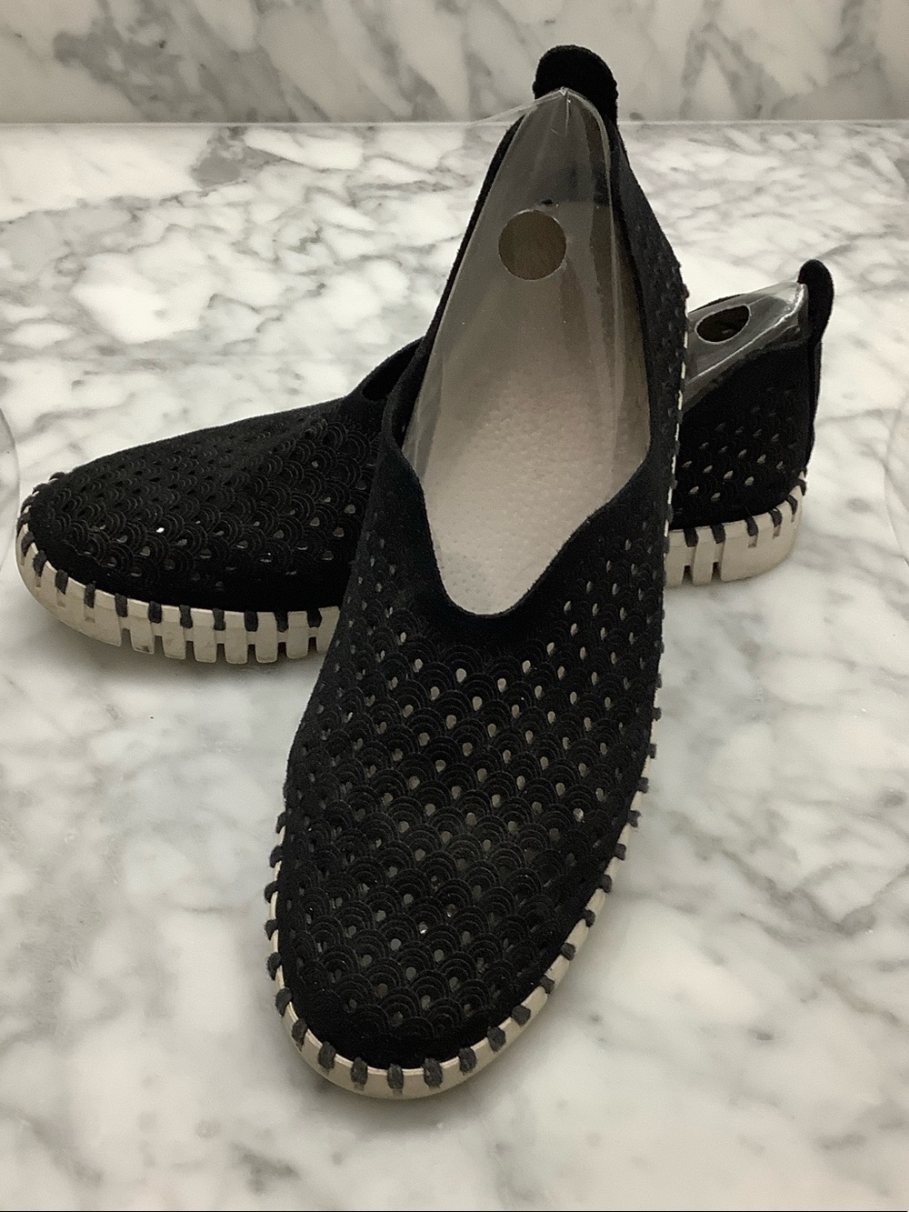 ISLE JACOBSENBlack Perforated Slip-Ons - Comfortable Everyday Style sz 38